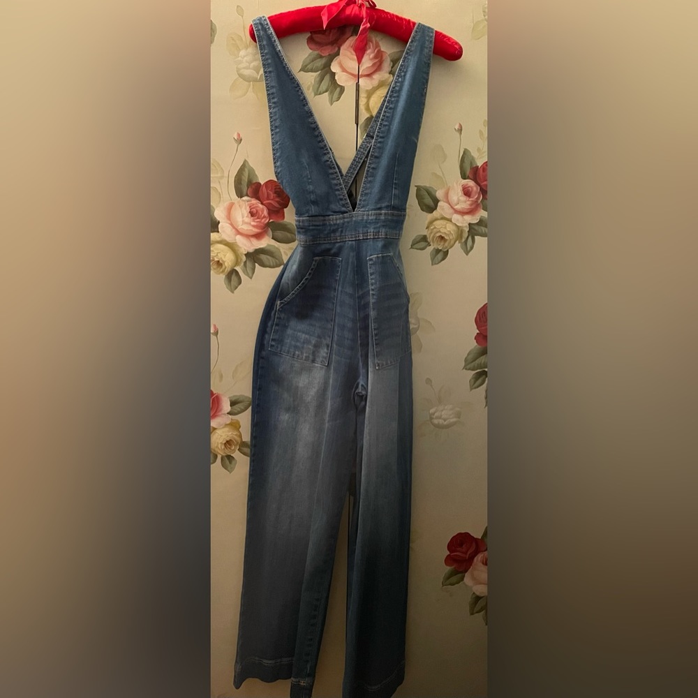 “dollhouse” WOMEN’S DENIM JUMPSUIT/OVERALLS- SZ SMALL